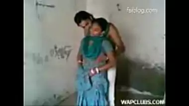 Hot couple from village has sex in standing position