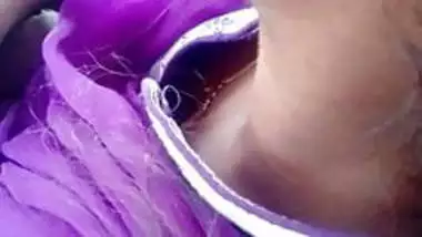 Tamil young college girl boobs cleavage & grouping in bus 5