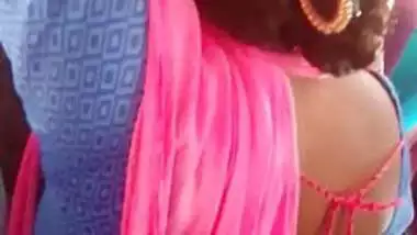 Tamil young girl hot view in bus 