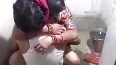 Bhabhi bathroom fuck