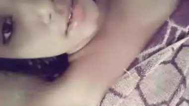 Beautiful Indian Cute Girl Showing And Rubbing Pussy