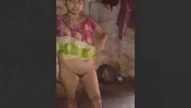 Bhabhi Nude Video Record By Hubby