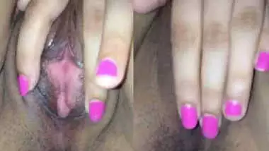 Indian hot babe pussy fingering