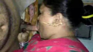 Desi wife giving hard blowjob and fucked.