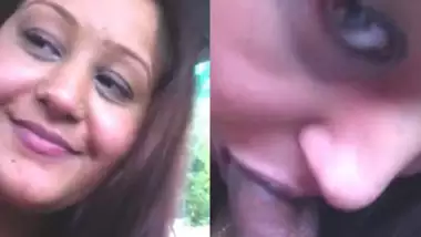 Cute indian aunty giving BJ in car.mp4 – 2.43 MB
