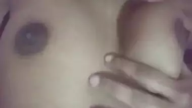 Horny desi babe boobs fondling and pussy fingering