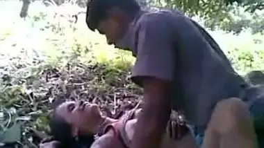 Group sex with hot slut in Indian outdoor sex scandals