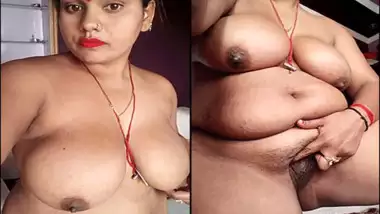 Sexy chubby housewife nude selfie video for chubby lovers