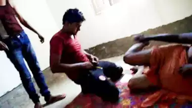 Newly married Dehati couple threesome porn MMS
