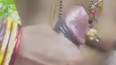 Desi girl is captured on camera with boyfriend's XXX tool in her mouth