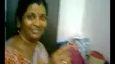 Tamil aunty ki jobordost chudai video2porn2