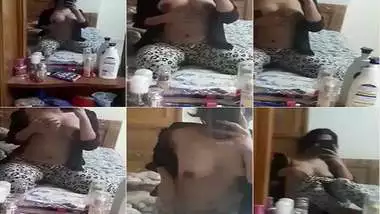 Dehati girl showing boobs in mirror cam record