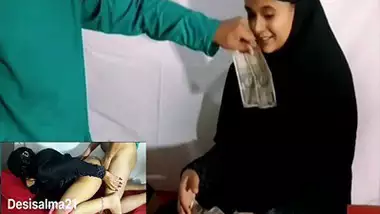An afghani guy pays a Pashto whore for her cunt