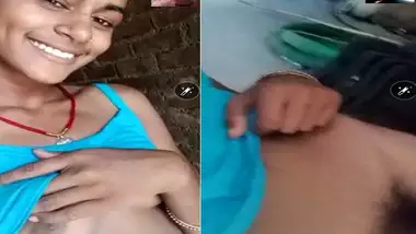 Slim desi girl nude whatsapp call viral clip